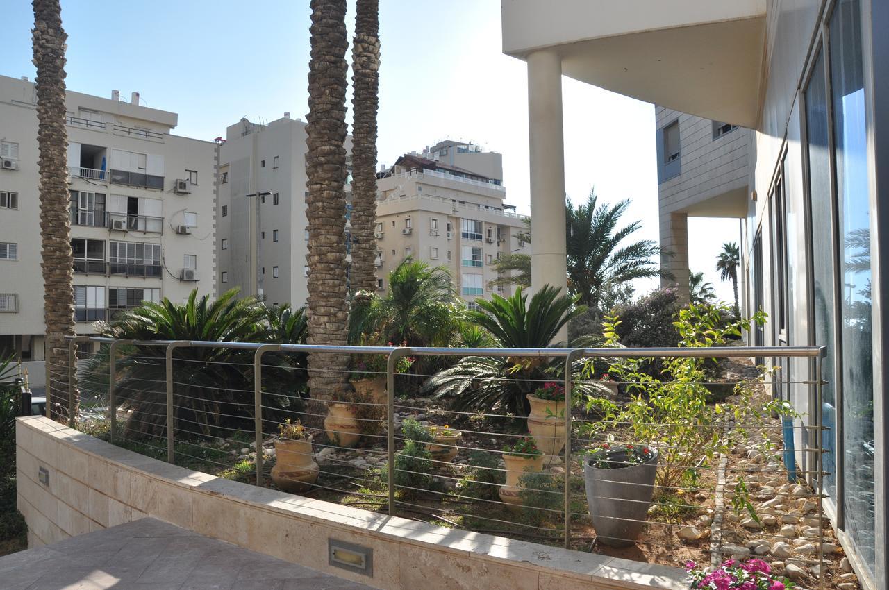 Sky Home Luxury Apartment With Sea View Bat Yam Extérieur photo