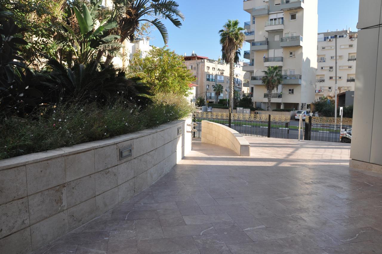 Sky Home Luxury Apartment With Sea View Bat Yam Extérieur photo