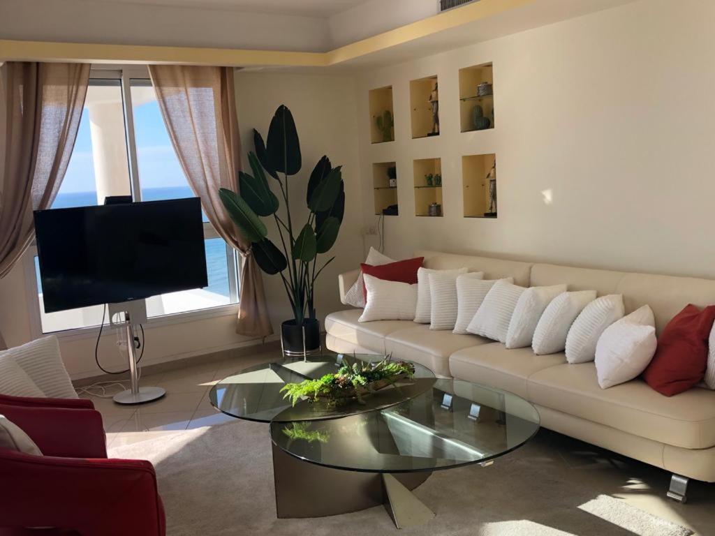 Sky Home Luxury Apartment With Sea View Bat Yam Extérieur photo