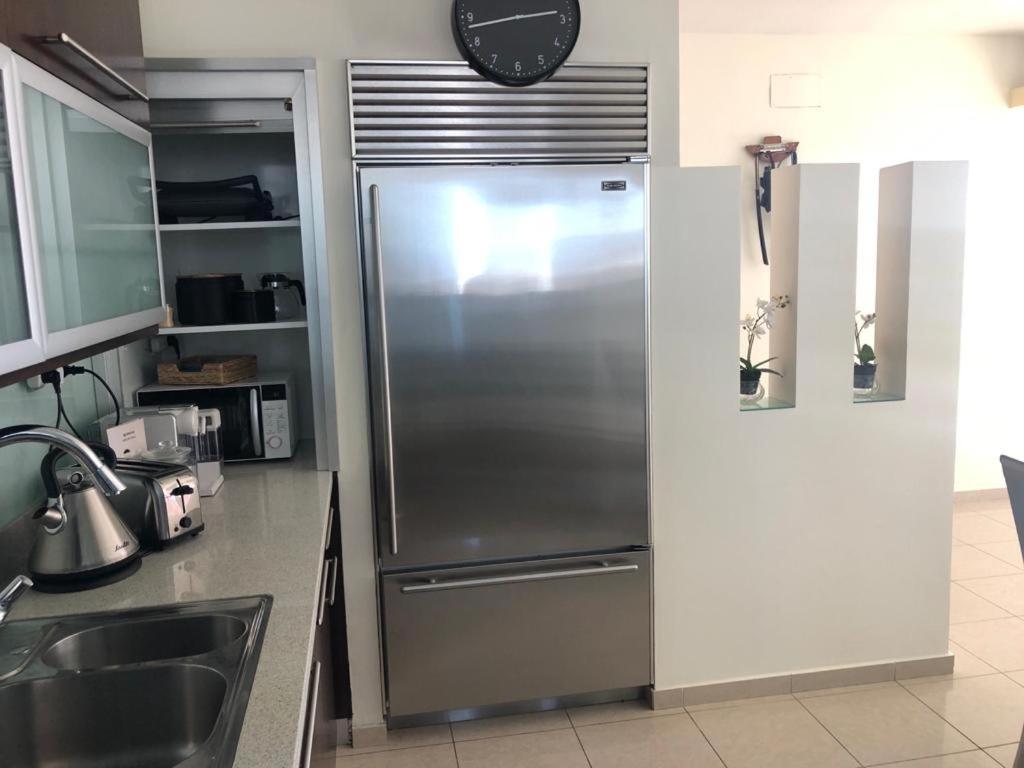 Sky Home Luxury Apartment With Sea View Bat Yam Extérieur photo