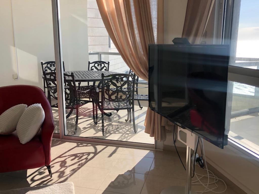 Sky Home Luxury Apartment With Sea View Bat Yam Extérieur photo